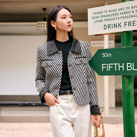 NEELLY纳俪商场同款冬季新款翻领小香风保暖外套90白鹅绒羽绒服女N24104L07735 商品图1