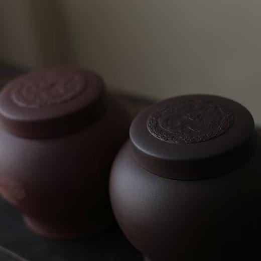 经典陶坊出品龙印紫泥紫砂茶叶罐 商品图0