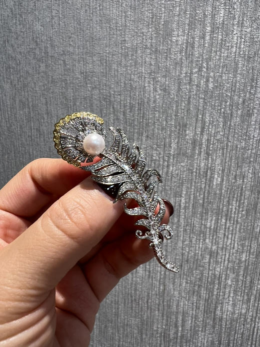 1113-5宝诗龙同款羽毛胸针 8-8.5mmAkoya珍珠 高碳钻 灵动羽毛胸针 8枚 商品图3