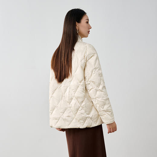 NEELLY纳俪商场同款冬季新款新中式盘扣V领爆款羽绒服女90%白鸭绒N24104L03301 商品图1