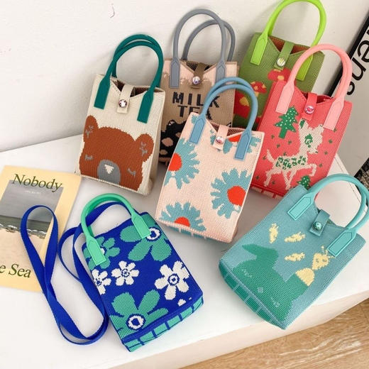 「19.9到手！十几款可选」新款爱心卡通针织手机包 女韩版单肩斜跨包出游零钱包小手提箱包 商品图3