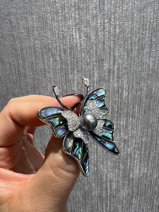 1113-4天花板级 彩贝大溪地珍珠 翩翩起舞彩碟胸针 仅有6枚 商品图1