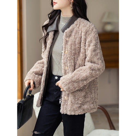 CC-XFY2276设计感拼接拉链外套女短款秋冬装2024新款加厚毛茸茸夹克宽松皮草 商品图3