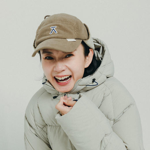 【品牌直发】ACMEITEM爱棵米 户外情侣灯芯绒复古护耳帽保暖可调节帽子男女冬GAF3540404G 商品图3
