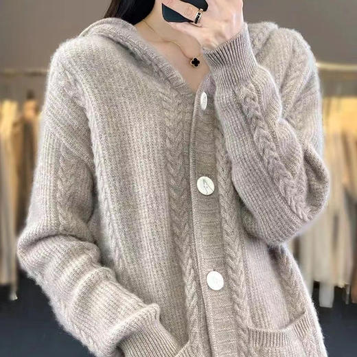 QHJY-Y1161重磅加厚连帽中长款开衫女24秋冬宽松带兜软糯安迪绒针织毛衣外套 商品图3