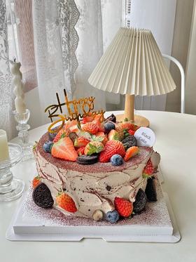草莓巧克力鲜果蛋糕