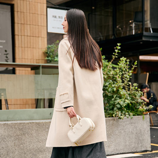 NEELLY纳俪商场同款冬季新款针织翻领拼接双面呢大衣廓形外套女N24104N07769 商品图1