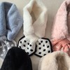 【韩版波点交叉围巾，甜美保暖】围巾女冬款 韩版波点交叉毛绒 甜美保暖 秋冬学生围脖 仿兔毛围巾-QQ 商品缩略图3