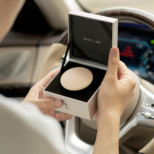 DAILY LAB小羊皮车载香薰 可调香量 汽车内出风口香水摆件 商品图7