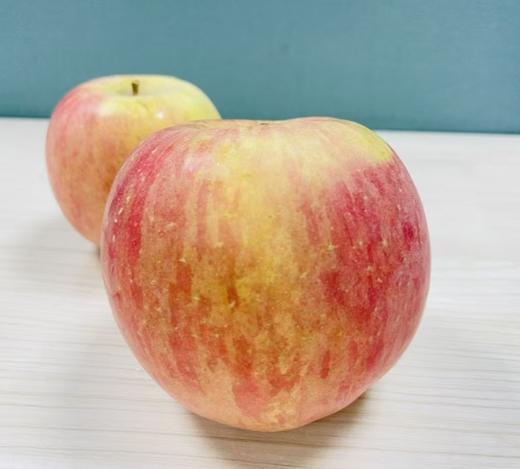 顺丰包邮到家！🍎正宗阿克苏·冰糖心苹果🍎 源自核心产区红旗坡🚩 糖度达15以上👍🏻 光滑表皮+独特冰糖心+口感脆甜多汁😋 商品图1