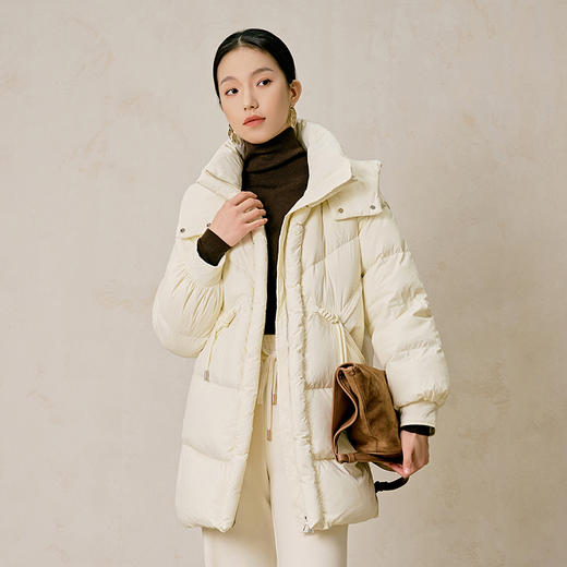NEELLY纳俪商场同款冬季新款设计感直筒羽绒服女连帽加厚保暖外套N23104L06604 商品图2