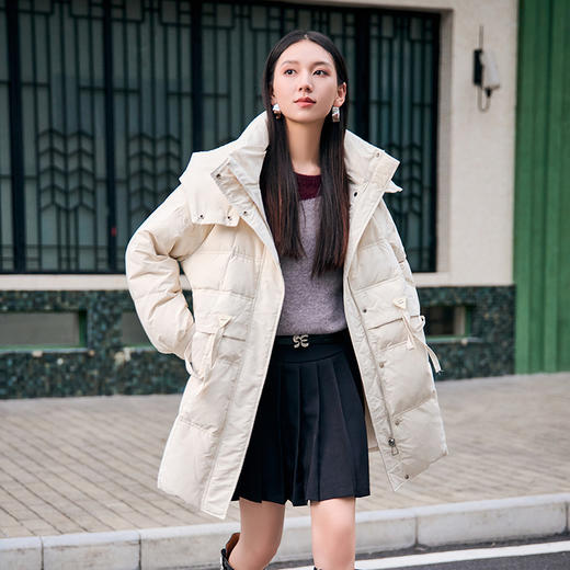 NEELLY纳俪商场同款冬季新款90%鸭绒宽松保暖连帽羽绒服女中长款N24104L07743 商品图3
