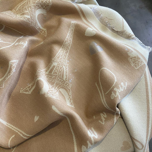 2024秋冬季新款仿羊绒围巾女士欧美风格铁塔图案保暖外搭多用围脖！ 商品图2