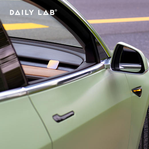DAILY LAB流光玻璃 特斯拉Tesla Model 3/Y 【老车款】 专属车载香薰 商品图1
