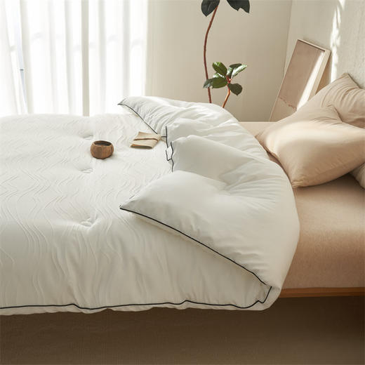 无印良品A类大豆纤维被（曲线白）MJ-B2024-0193 商品图1