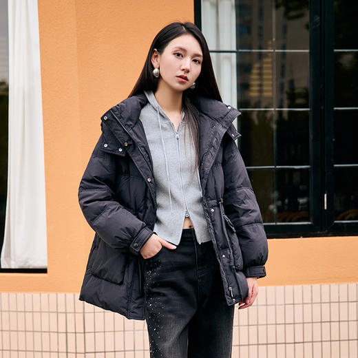 NEELLY纳俪商场同款冬季新款中长款连帽羽绒服女时尚通勤保暖外套N24104L07748 商品图3