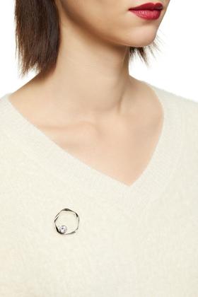 AVA 花朵锆石银色胸针 8488