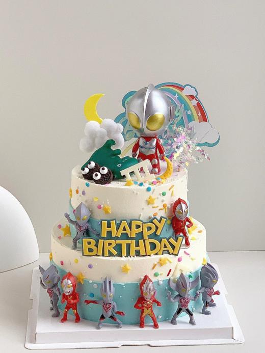 奥特曼天团打倒小怪兽双层蛋糕 商品图0
