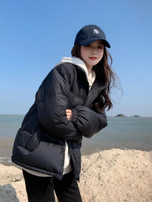 【仟梓赫 男女同款情侣立领面包棉服】♦️最大码可穿到200斤❗️冬日行走的小火炉🔥降温的日子就要陷在面包棉服里呀～  商品图2