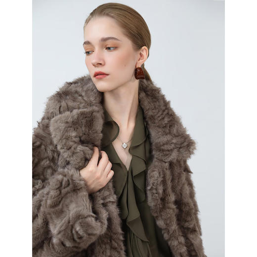 COCOBELLA仿小湖羊皮毛一体环保皮草外套女小个子大衣FU3019 商品图1