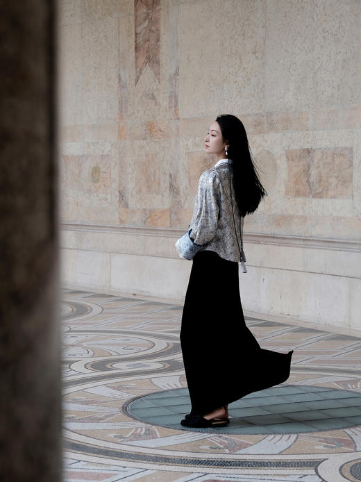 东方境X郭培| 牡丹刺绣提花新中式外套-灰蓝 商品图8