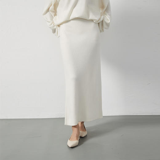 东黎 • 小山羊绒后开叉半裙 3522 商品图2