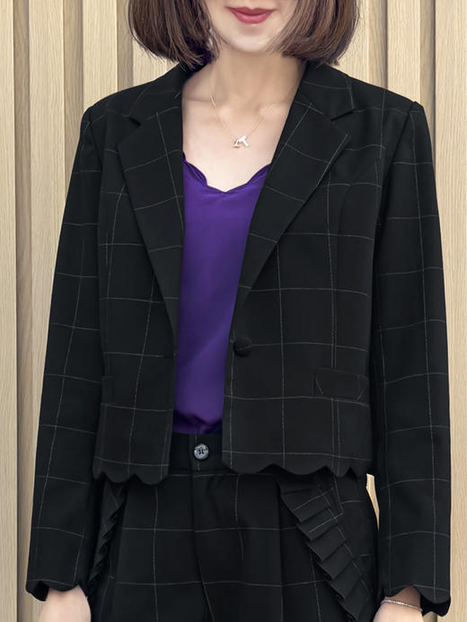 TYNVIE 黑色格纹短款西装外套 商品图9