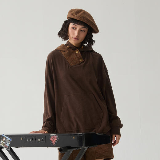 谜底连帽卫衣女2024冬季新品复古风拼接格子中长款宽松244MV1650 商品图3