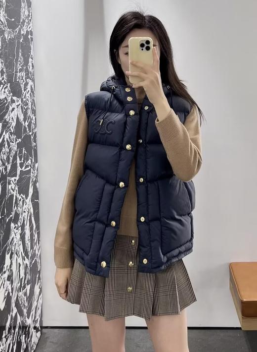 女款连帽羽绒服马甲 商品图3