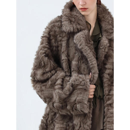 COCOBELLA仿小湖羊皮毛一体环保皮草外套女小个子大衣FU3019 商品图3