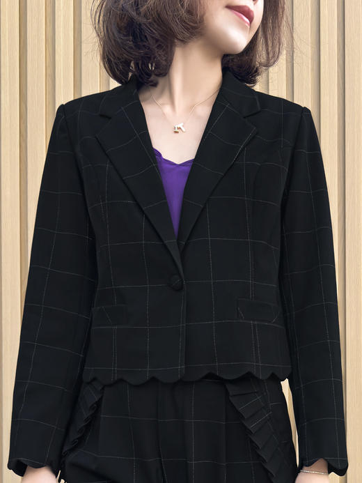 TYNVIE 黑色格纹短款西装外套 商品图7