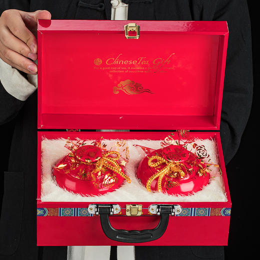 【秒杀❗️99到手2罐🔥武夷山老茶师经典手作】百年传承，匠心制作，人工精挑细拣，只为您感受到那醇正茶香！过节订婚送礼红茶金骏眉正山小种铁观音大红袍茶叶红色中秋节礼盒装 商品图1