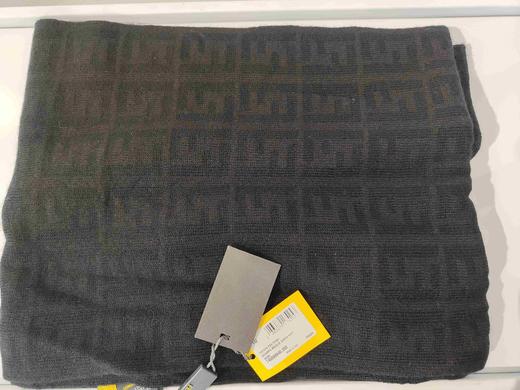 【般贸】意大利Fendi/芬迪老花围巾黑色 商品图0