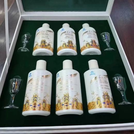 茅台集团  茅鹿源马鹿茸人参酒小酒礼盒  36度酱香型白酒   每盒125ml*6瓶  每箱4盒包邮 商品图1