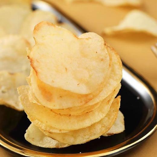 Calbee卡乐比 海太薯片（黑松露味） 60g/包 商品图2