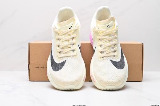 耐克Nike ZoomX Invincible Run Flyknit 6轻量休闲运动跑步鞋FN8454-101女鞋 商品图6