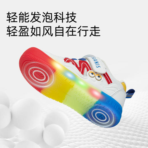 泰兰尼斯春季新款儿童鞋防滑耐磨男宝宝闪灯鞋子女童亮灯舒适板鞋 T02X5A5973 商品图3