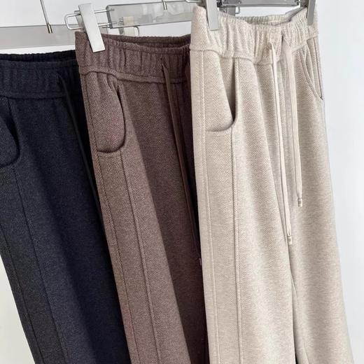 【仰姐超爱 人字纹酸醋羊毛阔腿裤 不加绒/加绒可选】 阔腿直筒显瘦有垂感 脚口小开叉设计百搭时尚 商品图13