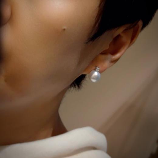 “月光”18k澳白珍珠耳钉 商品图9