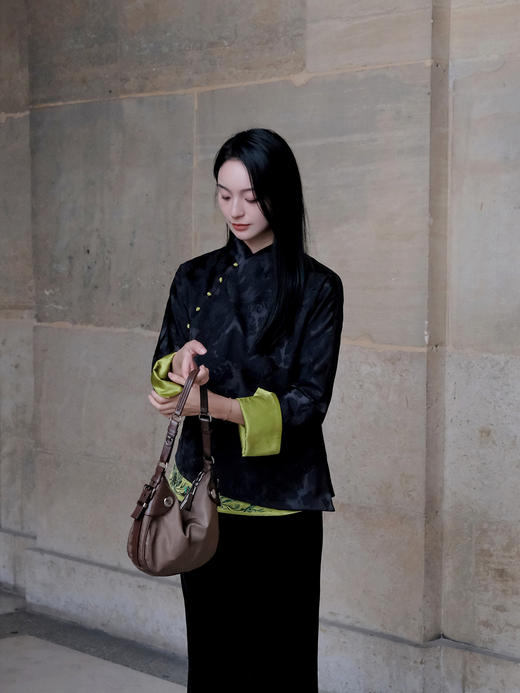 东方境X郭培| 黑色提花刺绣薄棉新中式上衣 商品图10