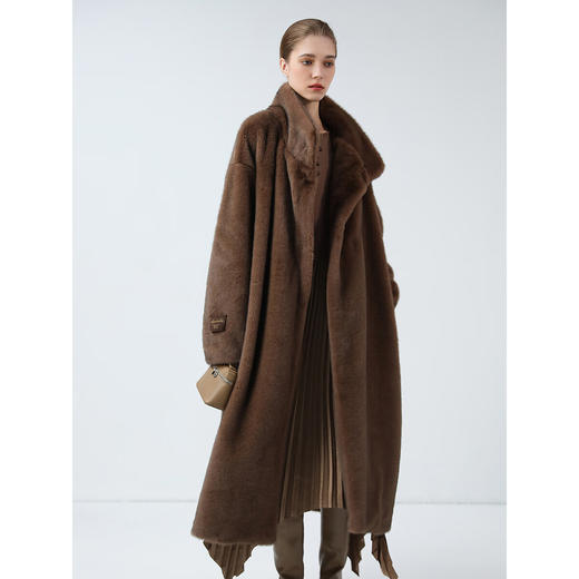 COCOBELLA仿天鹅绒整貂环保皮草外套长款立领毛绒大衣FU3100 商品图1