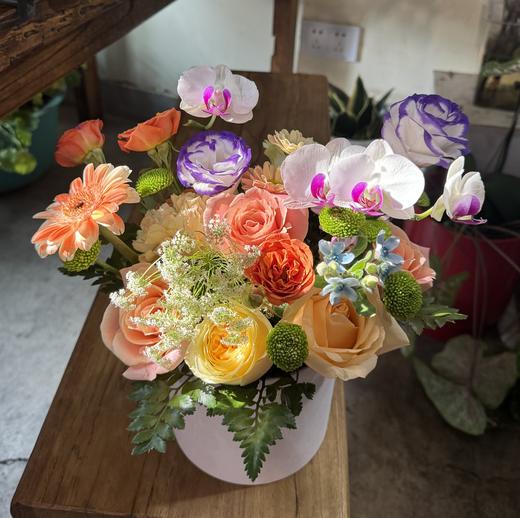 抱抱桶混搭花束（购买备注色系） 商品图0