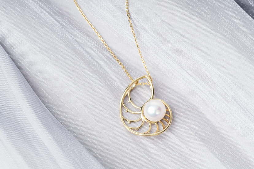 「鹦鹉螺」Akoya珍珠14k金吊坠