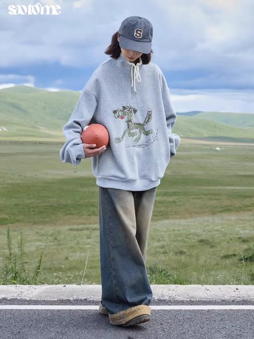 早乙女惠子saotome/STMWY243255/卷毛小狗半开领加绒卫衣 商品图3