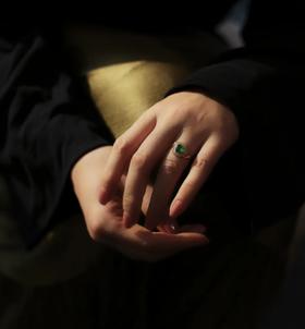 转角之戒 ｜ 色如雨后竹林般苍翠