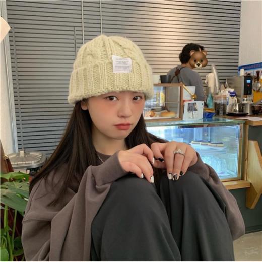 🍀小野日记 Yono's Diary💝显脸小神器：时尚糖果色麻花毛线帽XY-M-091✌️！！既保暖又时尚，🔥还能轻松拥有小巧脸型；🥰12个颜色可选，无论是搭配大衣 商品图0