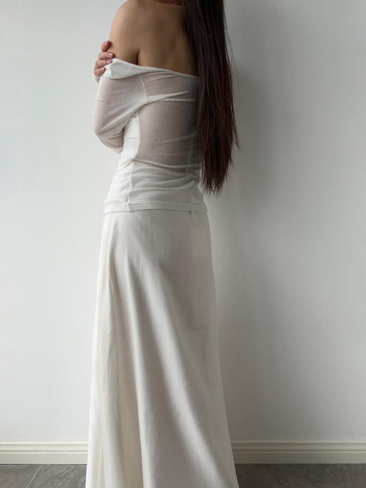 TU｜C05AW24-TP02-交叉领长袖打底衫 [ WT00 / 黑BK00 / 蓝灰BL25 ] 商品图3