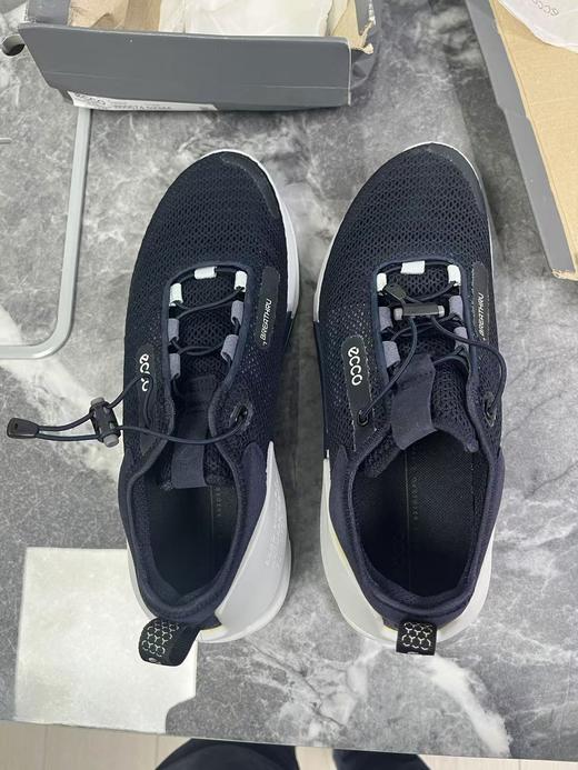 瑕疵ECCO/爱步 男士轻便网面透气户外平跟圆头休闲运动鞋 商品图0