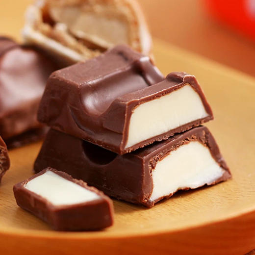 健达圣诞老爷爷头夹心巧克力122g 商品图2