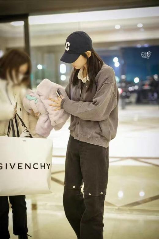 男女同款可调节C字母显脸小四季鸭舌帽 商品图2